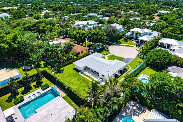 1009 NW 1ST Avenue, Delray Beach, FL 33444