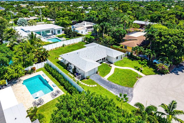 1009 NW 1ST Avenue, Delray Beach, FL 33444