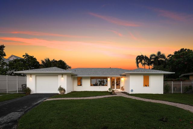 1009 NW 1ST Avenue, Delray Beach, FL 33444