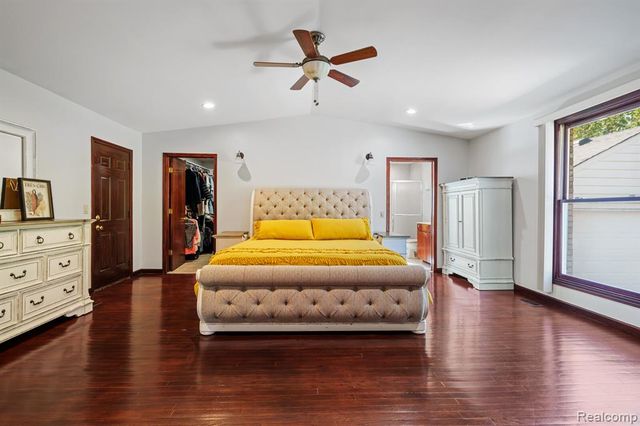 8750 E Pearson, Shelby Twp, MI 48316