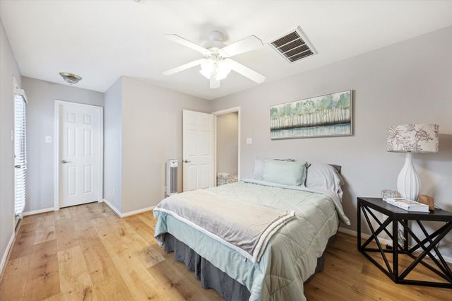 4113 Blossom Street A, Houston, TX 77007