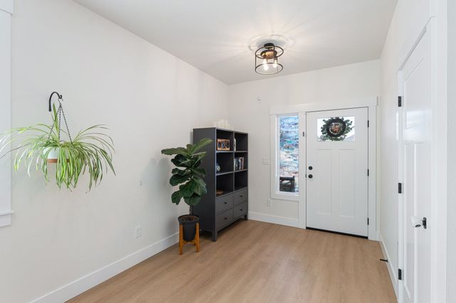 16814 E Baldwin Ave, Spokane Valley, WA 99016