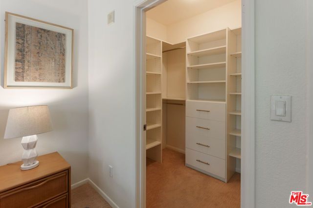 6400 Crescent Parkway 202, Los Angeles, CA 90094