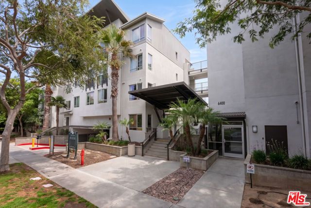 6400 Crescent Parkway 202, Los Angeles, CA 90094