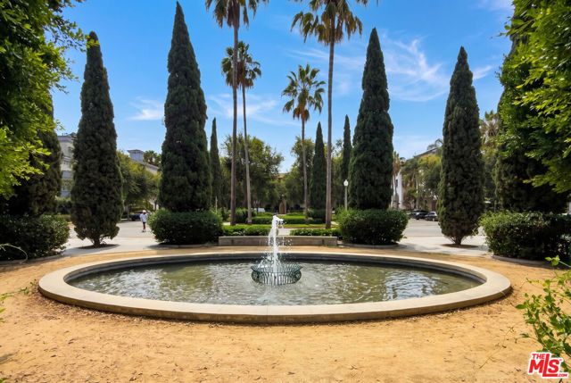 6400 Crescent Parkway 202, Los Angeles, CA 90094