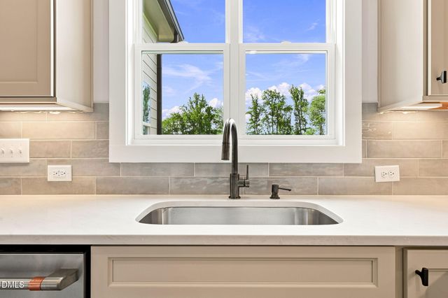 4801 Hopkins Glen Way, Zebulon, NC 27597