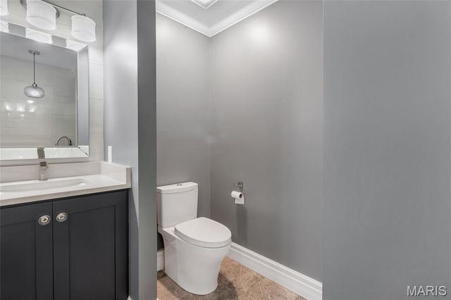 208 Ambridge Court 302, Chesterfield, MO 63017