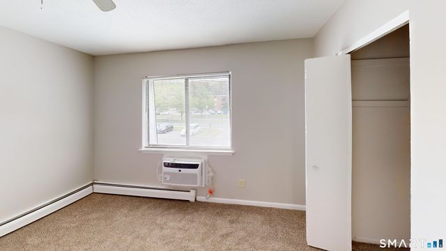 158 High Path Road 158, Windsor, CT 06095