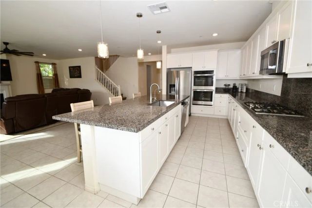 5367 Heitz Way, Fontana, CA 92336