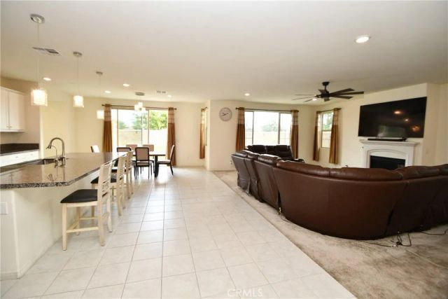5367 Heitz Way, Fontana, CA 92336