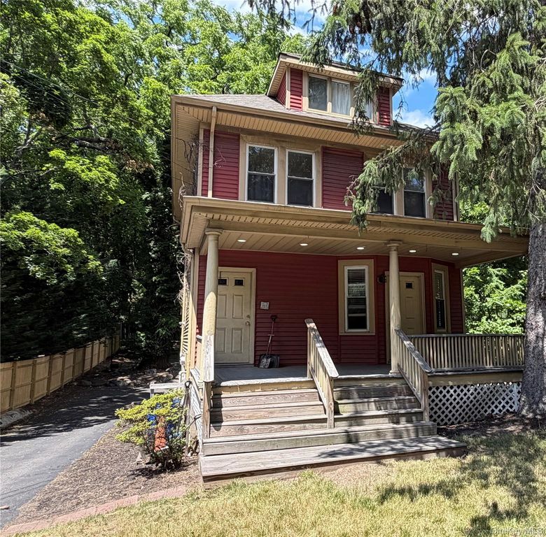 149 Fort Salonga Road, Northport, NY 11768