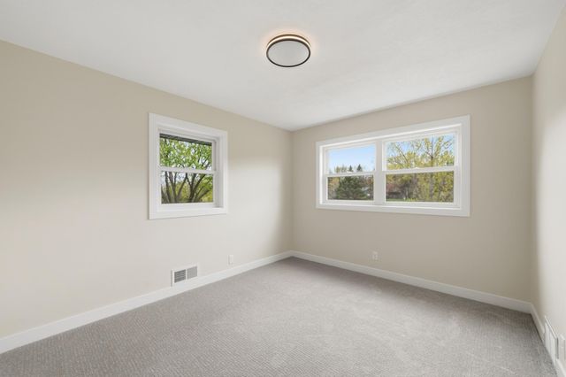 15901 W 62nd Street, Eden Prairie, MN 55346