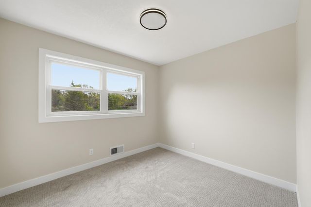 15901 W 62nd Street, Eden Prairie, MN 55346