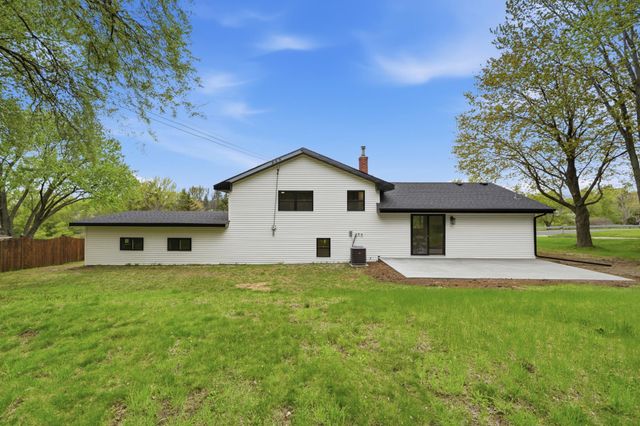 15901 W 62nd Street, Eden Prairie, MN 55346