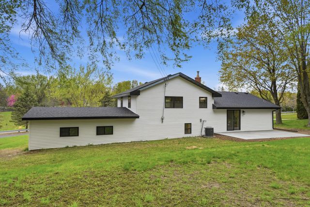 15901 W 62nd Street, Eden Prairie, MN 55346