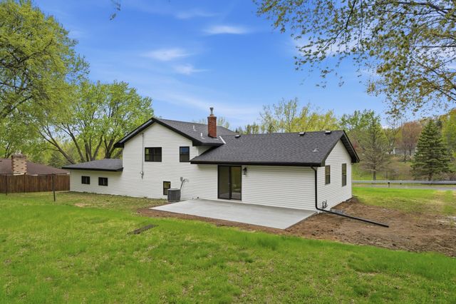15901 W 62nd Street, Eden Prairie, MN 55346