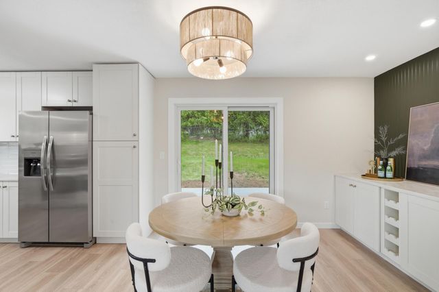 15901 W 62nd Street, Eden Prairie, MN 55346