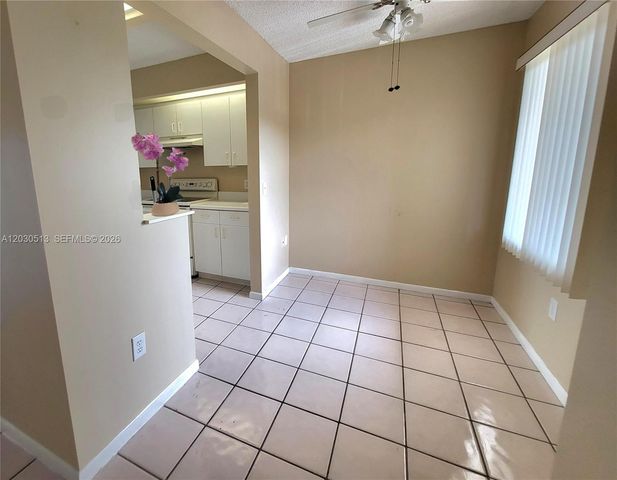 13705 SW 12th St 304B, Pembroke Pines, FL 33027