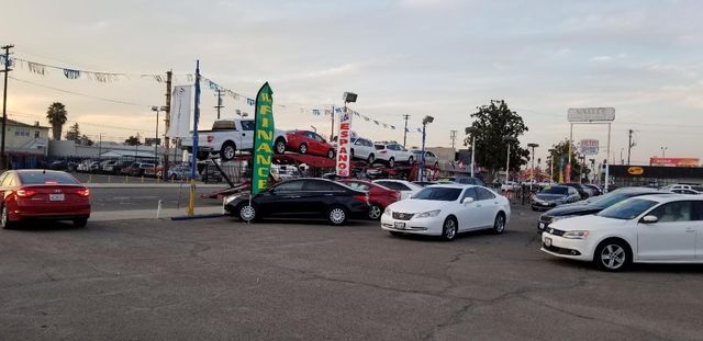 220 N Abby Street, Fresno, CA 93701