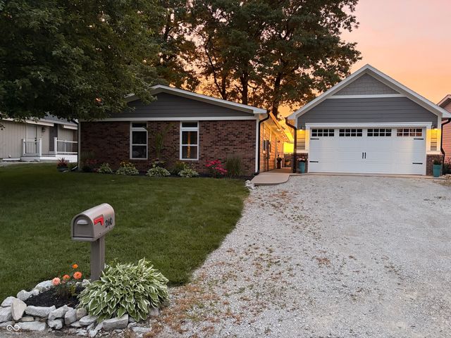 240 Bayview Drive, Cicero, IN 46034