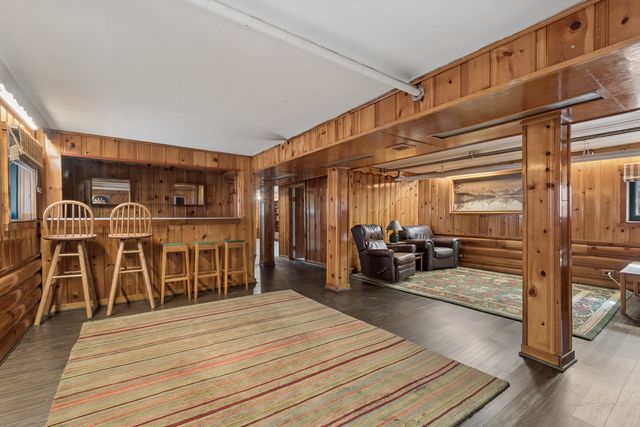 7446 N Rockwell Street, Chicago, IL 60645