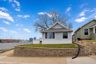 409 5th ST SW, Minot, ND 58701