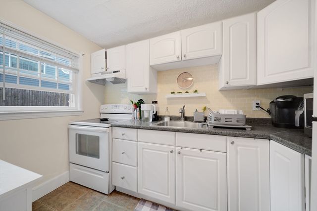 924 Massachusetts Ave 1, Arlington, MA 02476
