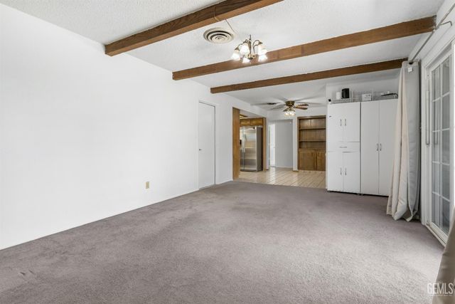 4709 Pinecastle Avenue, Bakersfield, CA 93313