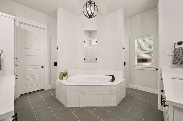 200 Clayton Xing, Springtown, TX 76082