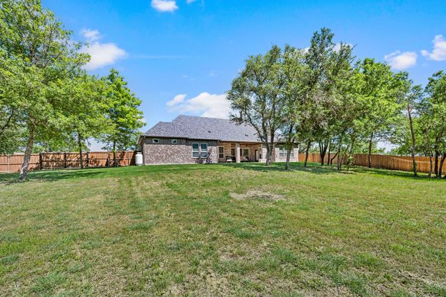 200 Clayton Xing, Springtown, TX 76082