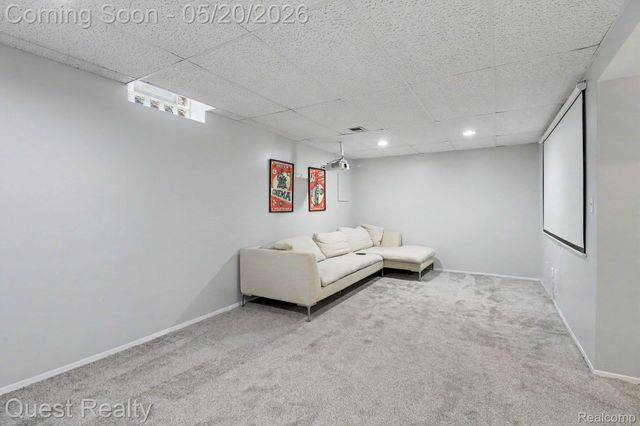 5673 Drake Hollow W Drive W, West Bloomfield Charter Township, MI 48322