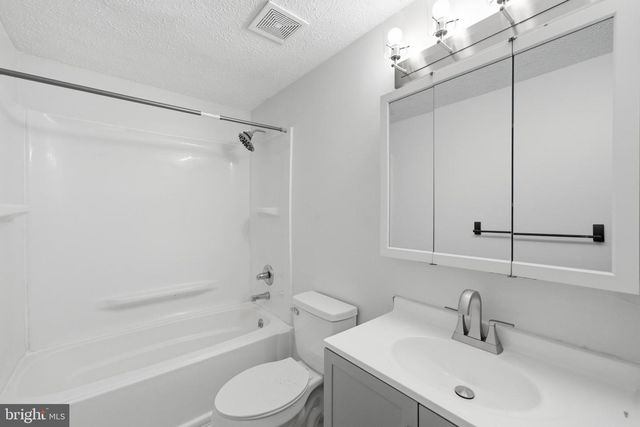 217 VISTA CT, Sicklerville, NJ 08081