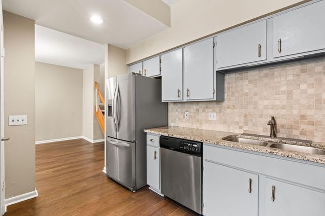 1556 Prairie Grove Drive, Houston, TX 77077