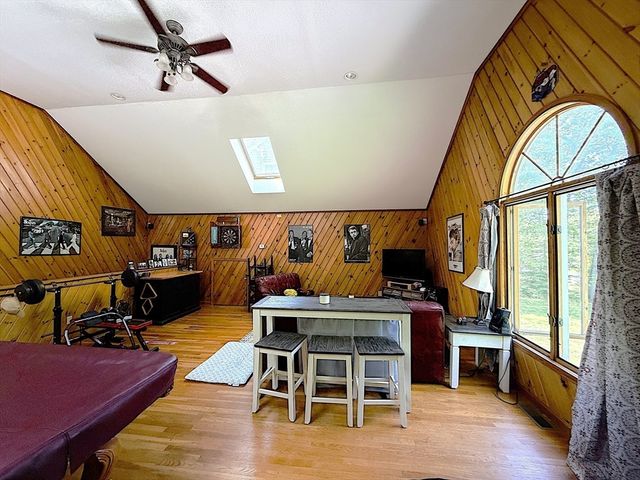 23 Bellstone Dr, Bellingham, MA 02019