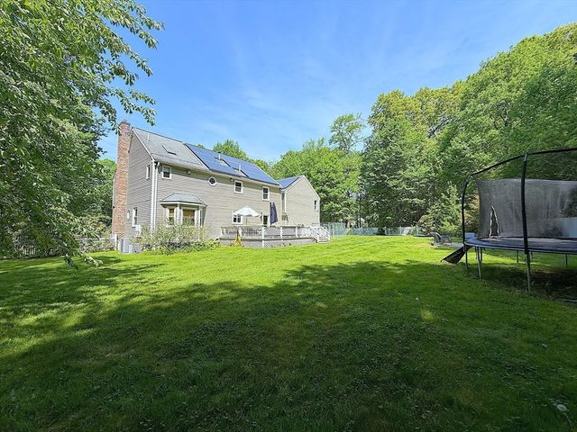 23 Bellstone Dr, Bellingham, MA 02019