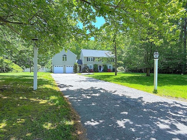 23 Bellstone Dr, Bellingham, MA 02019