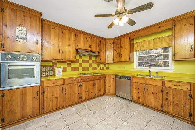 716 Waites Drive, Charleston, SC 29412