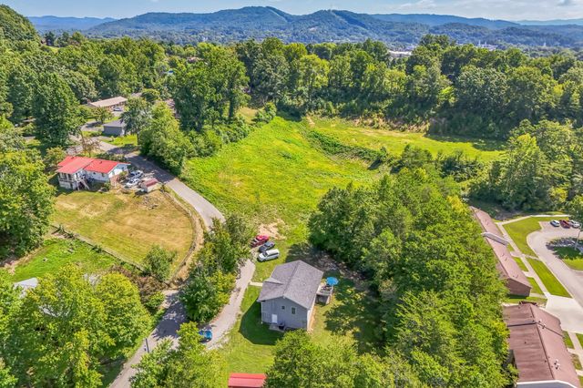 219 W Haven Drive, Williamsburg, KY 40769