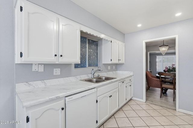 10734 W Saratoga Circle, Sun City, AZ 85351