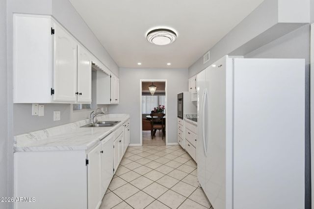 10734 W Saratoga Circle, Sun City, AZ 85351