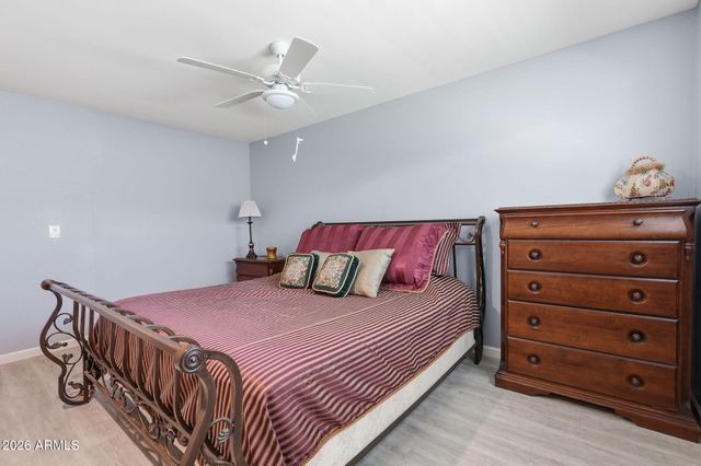 10734 W Saratoga Circle, Sun City, AZ 85351