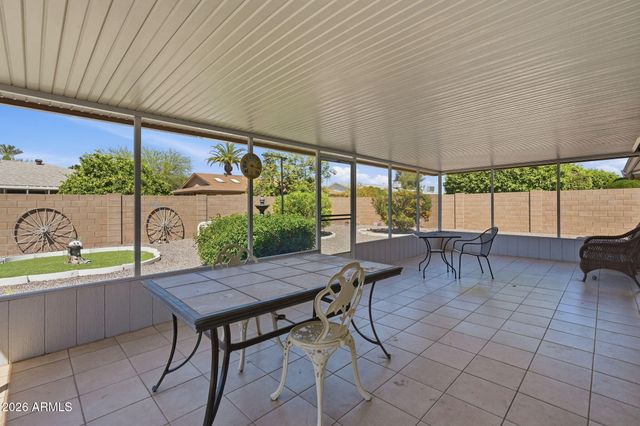 10734 W Saratoga Circle, Sun City, AZ 85351