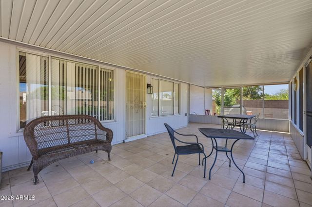 10734 W Saratoga Circle, Sun City, AZ 85351