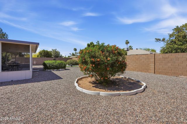 10734 W Saratoga Circle, Sun City, AZ 85351