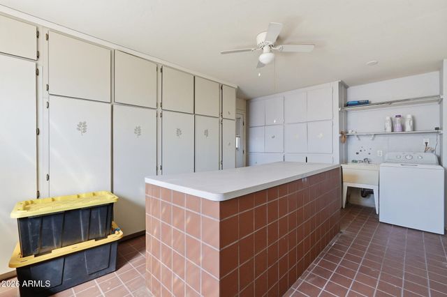 10734 W Saratoga Circle, Sun City, AZ 85351