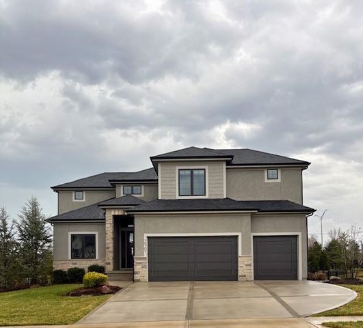 10707 W 142nd Terrace, Overland Park, KS 66221