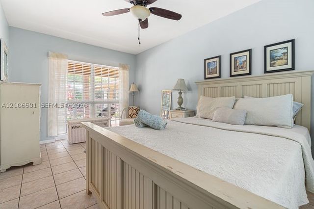 2033 NE 33rd Ave 3, Fort Lauderdale, FL 33305