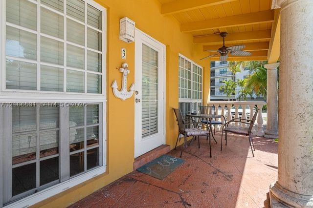 2033 NE 33rd Ave 3, Fort Lauderdale, FL 33305