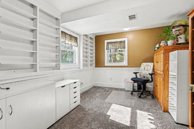 1422 Maplewood Drive, Jenison, MI 49428
