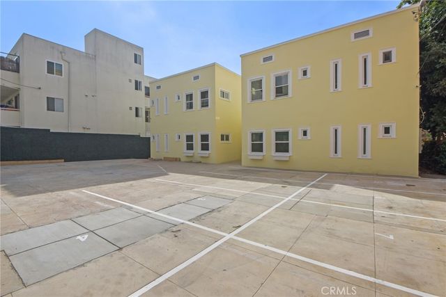 326 S Kingsley, Los Angeles, CA 90020